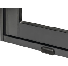 Détail d'un cadre de fenêtre noir