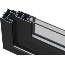 Vue détaillée d'un profilé de fenêtre avec verre