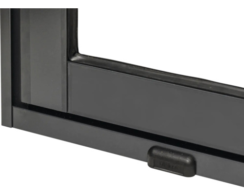 Detailansicht eines Fensters mit Fenstergriff