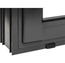 Vue détaillée d'un cadre de fenêtre gris