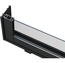 Vue détaillée d'un profilé de fenêtre avec verre