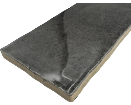 Carreau en céramique grise au format paysage