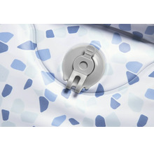 Vue détaillée d'un jacuzzi gonflable avec valve à air