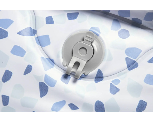 Vue détaillée d'un jacuzzi gonflable avec valve à air