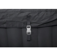 Gros plan d'un couvercle de jacuzzi noir avec une fermeture