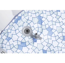 Vue détaillée d'un jacuzzi gonflable avec valve