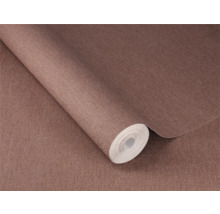 Un rouleau de papier peint textile brun.