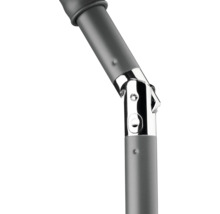 Detailaufnahme eines Sonnenschirmmastes mit Knickvorrichtung