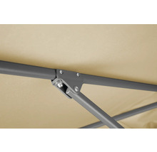 Vue détaillée d'un pavillon avec cadre en métal et toit en tissu