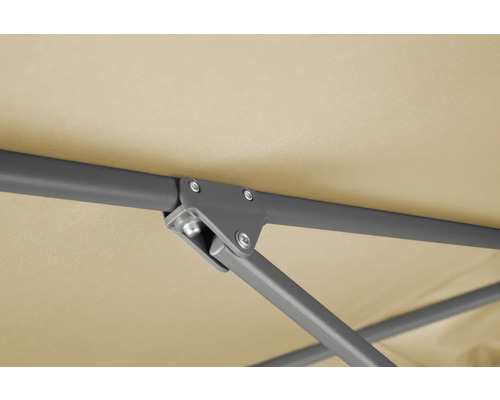 Vue détaillée d'un pavillon avec cadre en métal et toit en tissu