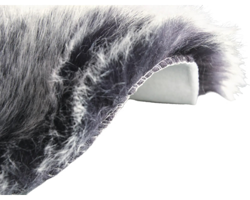 Vue détaillée d'un tapis à poils longs