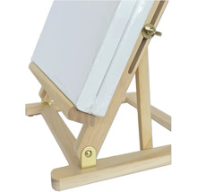 Hölzerne Staffelei mit Leinwand