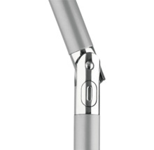 Detailansicht eines verstellbaren Verbindungsstücks aus Metall.