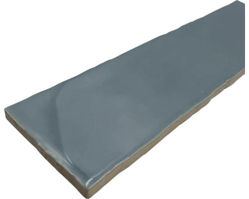 Carreau rectangulaire en céramique