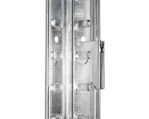 Detailansicht eines Metallprofils mit Aussparungen und Befestigungselement