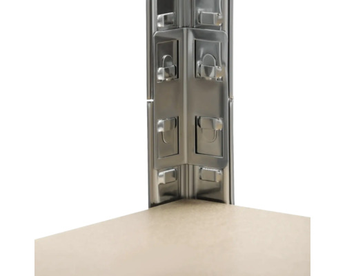 Vue détaillée d'un système d'étagères avec des éléments métalliques et une surface de rangement