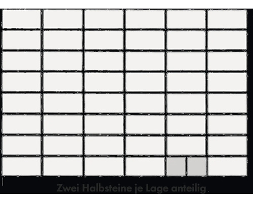 Anordnung von Pflastersteinen mit dem Hinweis: Zwei halbe Steine pro Schicht anteilig.