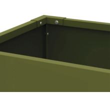 Detailansicht eines Gartenbeets aus Metall