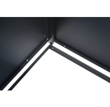 Detailansicht der Eckverbindung eines Pavillons mit Stahlrahmen