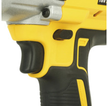 Detailansicht eines gelben und schwarzen Akku-Schlagschraubers.