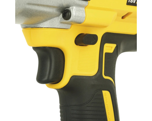 Detailansicht eines gelben und schwarzen Akku-Schlagschraubers.