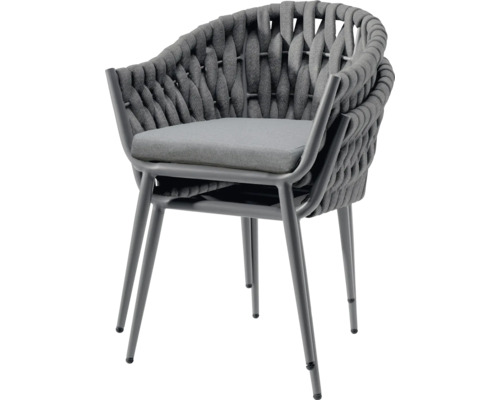 Fauteuil gris avec dossier tressé et coussin d'assise