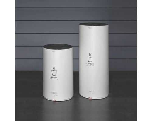 Deux bouilloires Grohe Red avec le logo Grohe