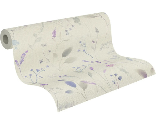 Vliestapete mit floralem Muster aus Gräsern und fliederfarbenen Blüten in Aquarell-Optik auf strukturierter Oberfläche.