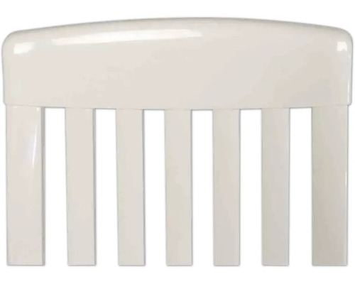 Détail d'un dossier de meuble blanc avec des barreaux verticaux et une bordure supérieure arrondie.