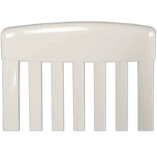 Cache-radiateur blanc avec lamelles verticales et bord supérieur arrondi.