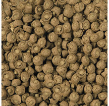 Nahaufnahme von Fischfuttergranulat
