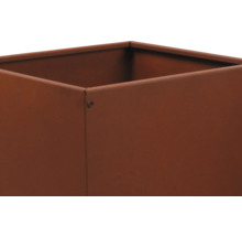 Viereckiger Pflanzkasten aus Metall