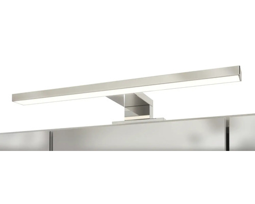 Moderne LED-Spiegelaufbauleuchte in Chrom-Optik für das Badezimmer.