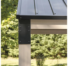 Detailansicht einer Pavillonkonstruktion mit Metalldach und Holzpfosten