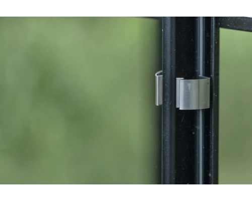 Vue détaillée d'un clip de fixation de verre sur un cadre noir