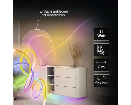 Ruban LED flexible de 14 Watts et 3 mètres de long, montage adhésif simple, télécommande incluse, éclairage d accentuation sur une commode blanche.