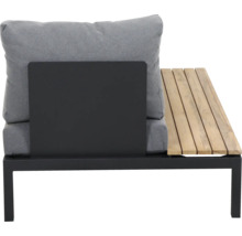 Gartenlounge-Element mit grauem Polster und Beistelltisch aus Holzlatten auf schwarzem Metallgestell.