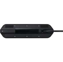 Dessous d'une lampe LED noire avec câble d'alimentation