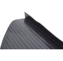 Gros plan d'une bâche de bassin en plastique