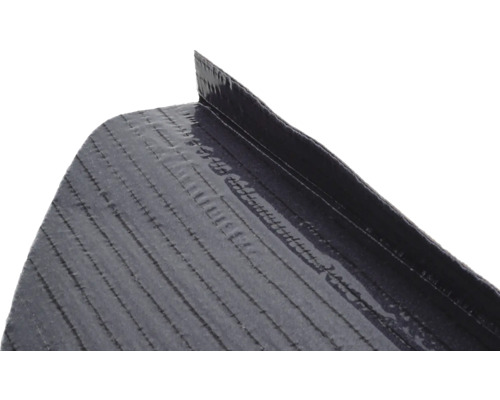 Gros plan d'une bâche de bassin en plastique