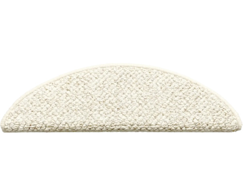 Halbrunde Teppichstufe