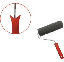 Rouleau de peinture avec revêtement gris et manche rouge