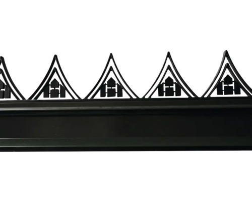 Detailansicht eines Zaunelements mit dekorativen Spitzen