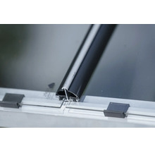 Nahaufnahme einer Fensterdichtung mit Fenster