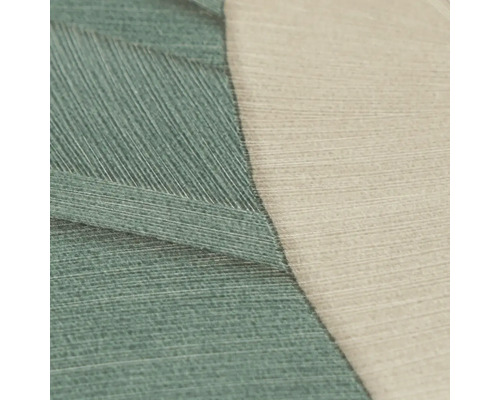 Vliestapete mit feiner Leinenstruktur und geometrischem Muster in Grün und Beige.