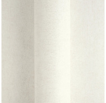 Gestreifte Tapete in Creme mit dezenter Textur.