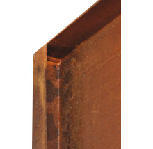 Gros plan d'une poutre en acier