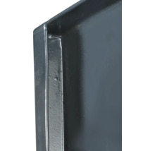 Vue détaillée d'un bac à plantes rectangulaire