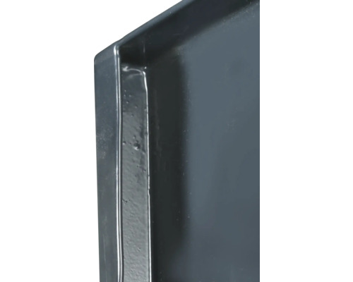 Vue détaillée d'un bac à plantes rectangulaire