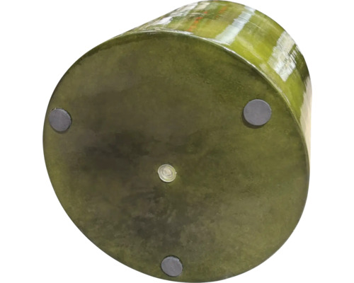 Dessous d'un pot de fleurs rond avec pieds